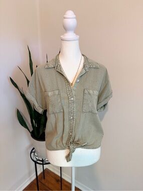 Sim & Sam Sage Green Tie-Front Button-Down Shirt Short Sleeve Rayon XL